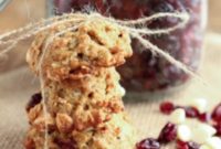 Chewy Cranberry White Chocolate Oatmeal Cookies