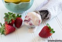 Homemade Fresh Strawberry Frozen Yogurt