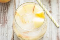 Fizzy Caramel Apple Sangria