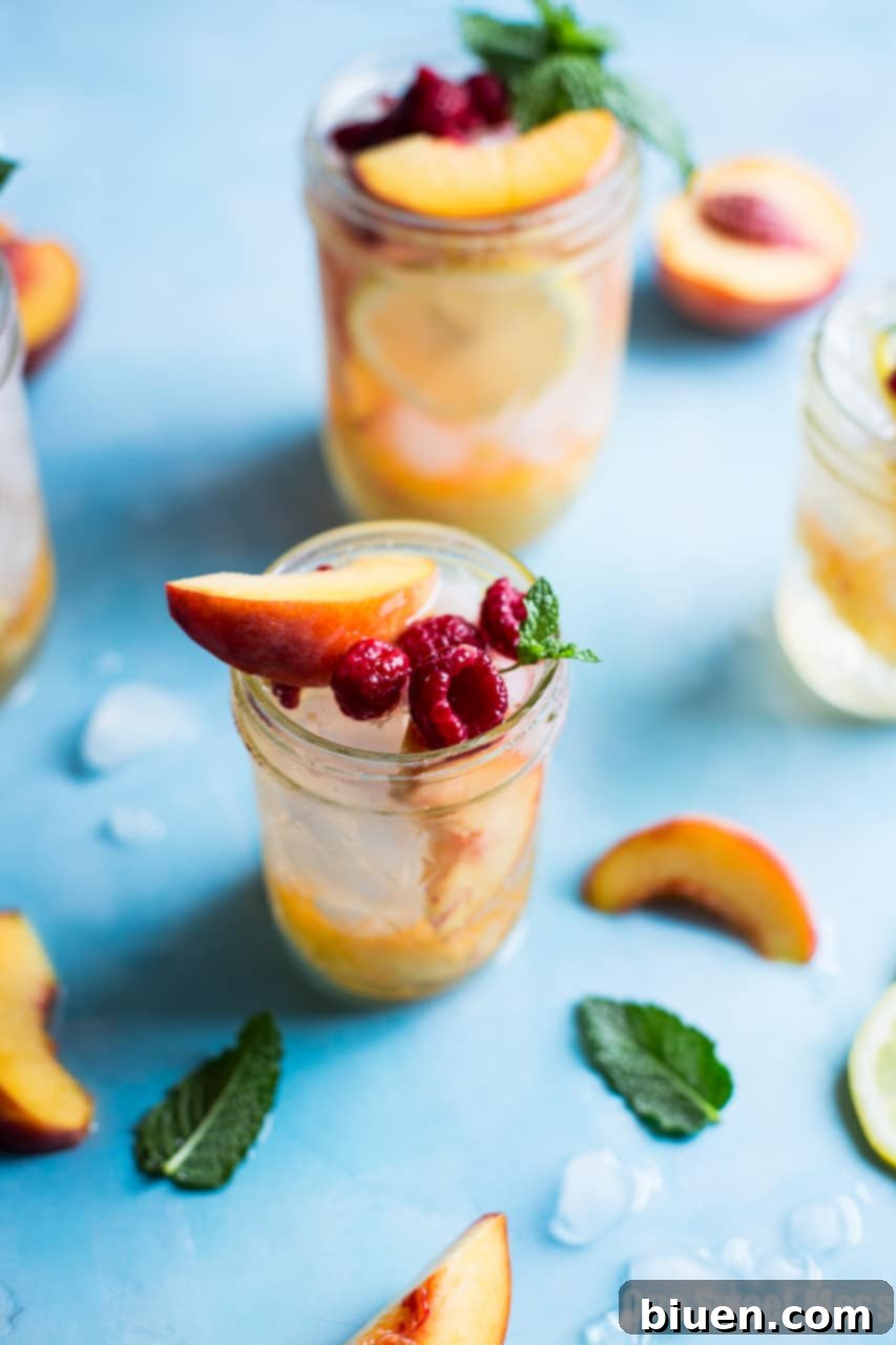 Fresh Peach Crush Cocktail