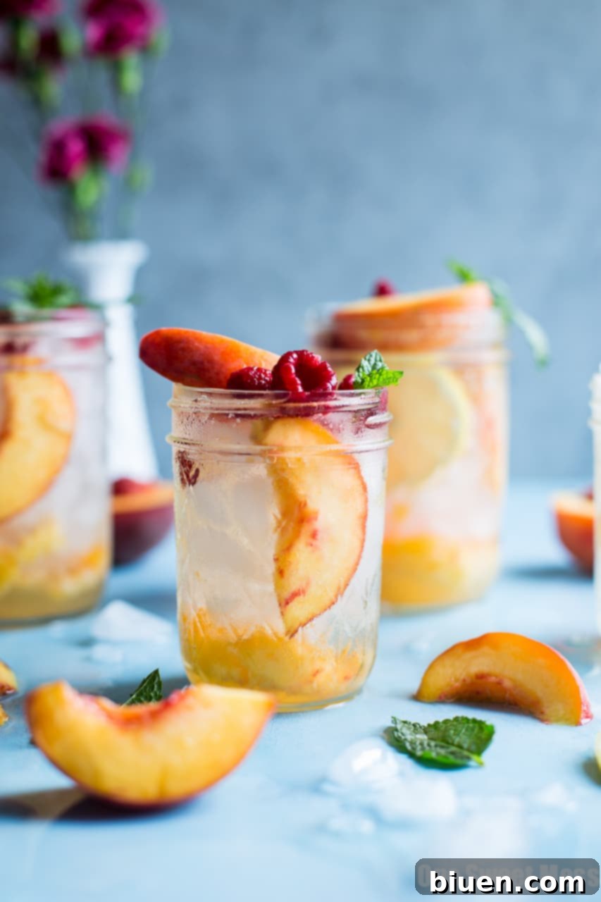 Fresh Peach Crush Cocktail