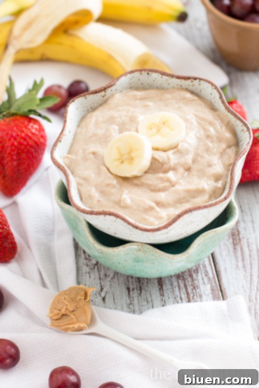 Peanut Butter Banana Dip {Healthy} | www.themessybakerblog.com