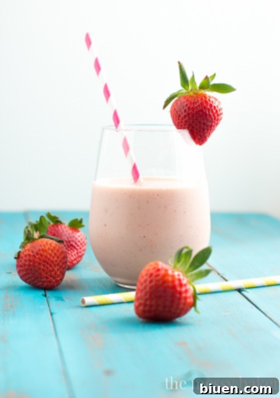 Dreamy Strawberry-Peach Malt 11 Strawberry Peach Malted Smoothie | www.themessybakerblog.com