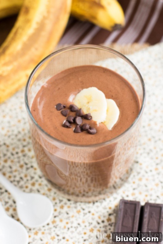 Velvety Chocolate Peanut Butter Banana Blender Pudding 4 Chocolate Peanut Butter Banana Blender Pudding | themessybakerblog.com