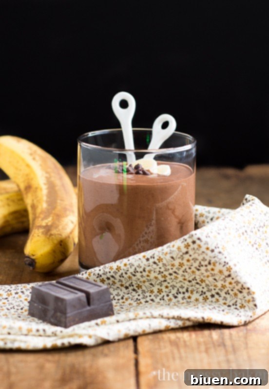 Velvety Chocolate Peanut Butter Banana Blender Pudding 6 Chocolate Peanut Butter Banana Blender Pudding | themessybakerblog.com