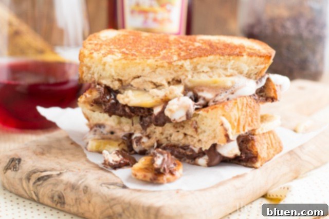 Funky Monkey Grilled Cheese Sandwich 5 Gallo Family Vineyards Café Zinfandel wine bottle, perfect for dessert pairing