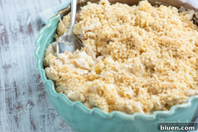 Golden Roasted Cauliflower Mac and Cheese 4 Roasted Cauliflower Mac & Cheese | www.themessybakerblog.com