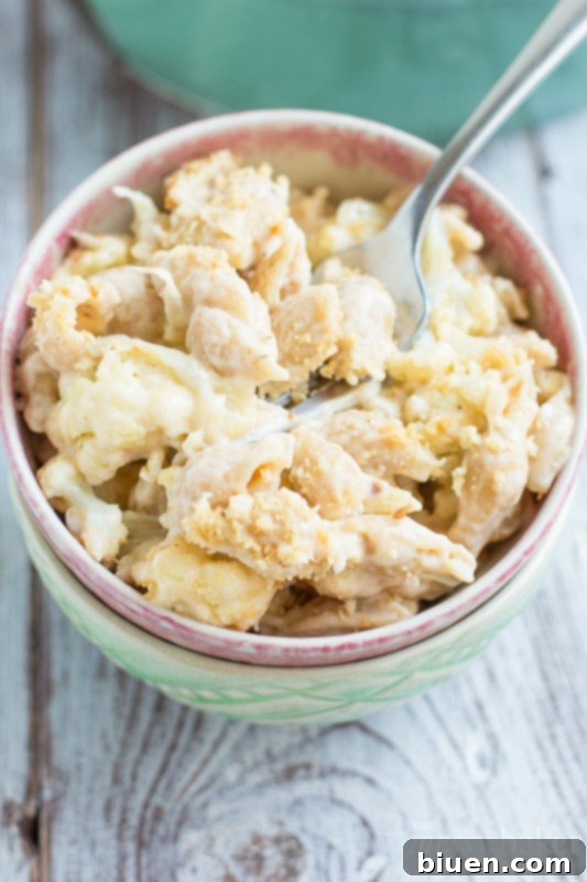 Golden Roasted Cauliflower Mac and Cheese 8 Roasted Cauliflower Mac & Cheese | www.themessybakerblog.com