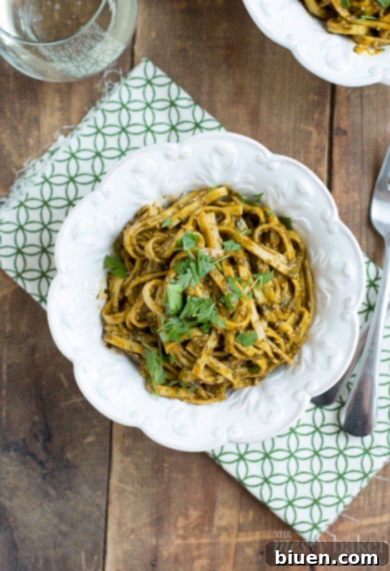 Healthy Roasted Red Pepper Pesto Pasta | Quick Vegetarian Meal
