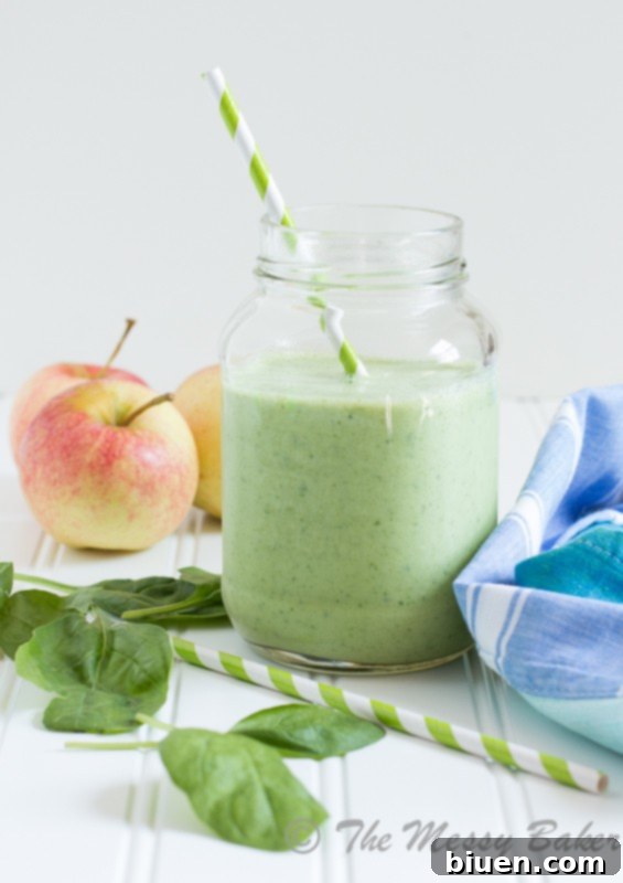 Apple Banana Green Smoothie - Refreshing and Nutrient-Rich for Daily Wellness
