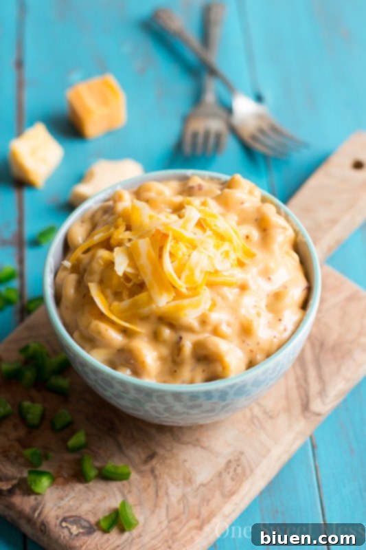 Smoky Chipotle Beer Mac and Cheese 3 Close-up of creamy Chipotle Beer Mac & Cheese in a bowl