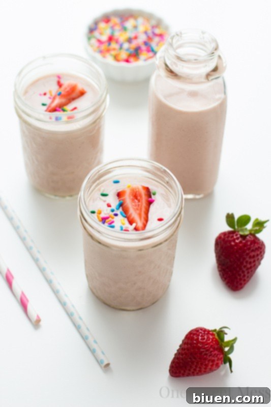 Strawberry Banana Cake Batter Dream 31 Delicious Strawberry-Banana Cake Batter Smoothie, perfect for summer refreshment