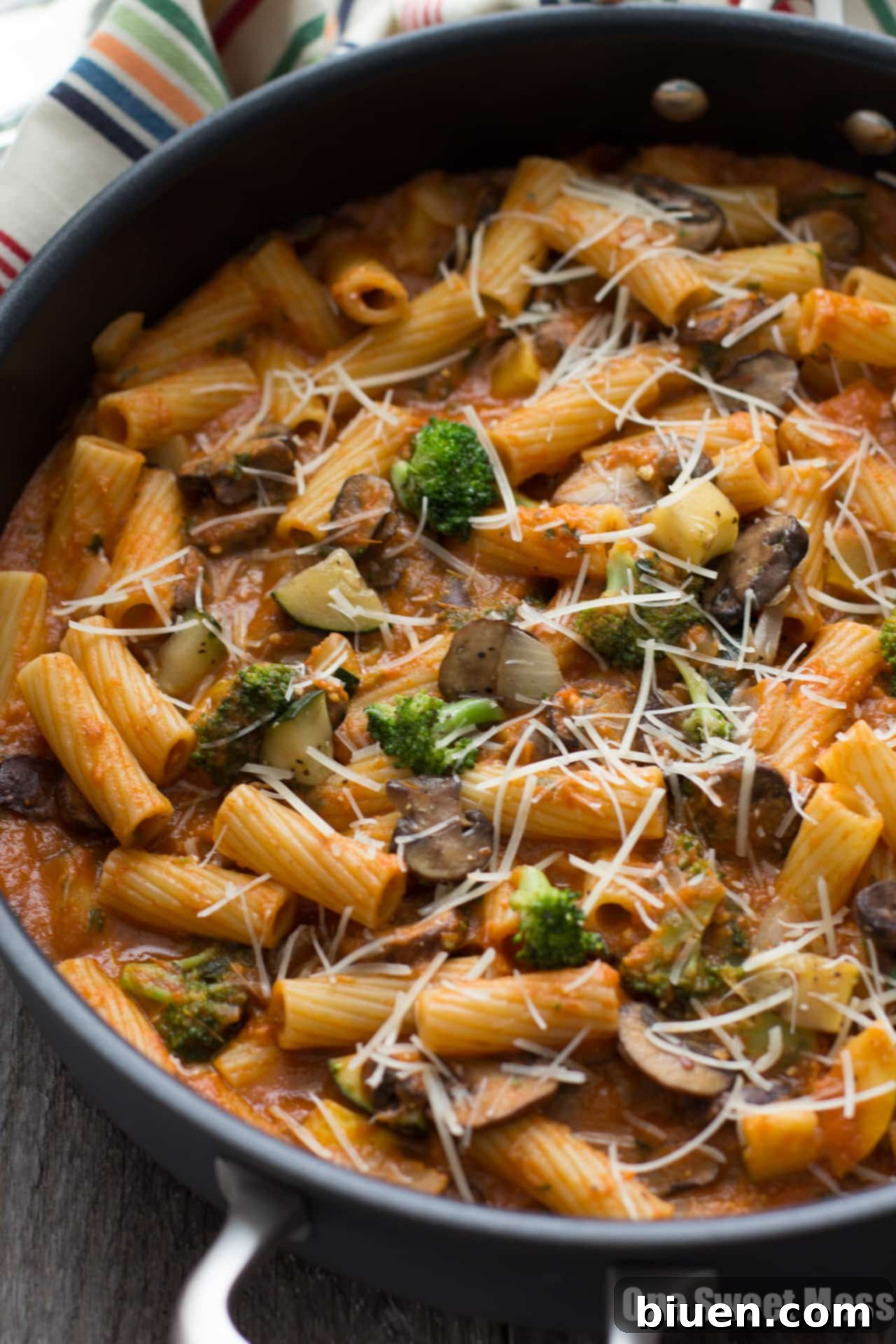 Fresh tomatoes, the key ingredient for roasted marinara