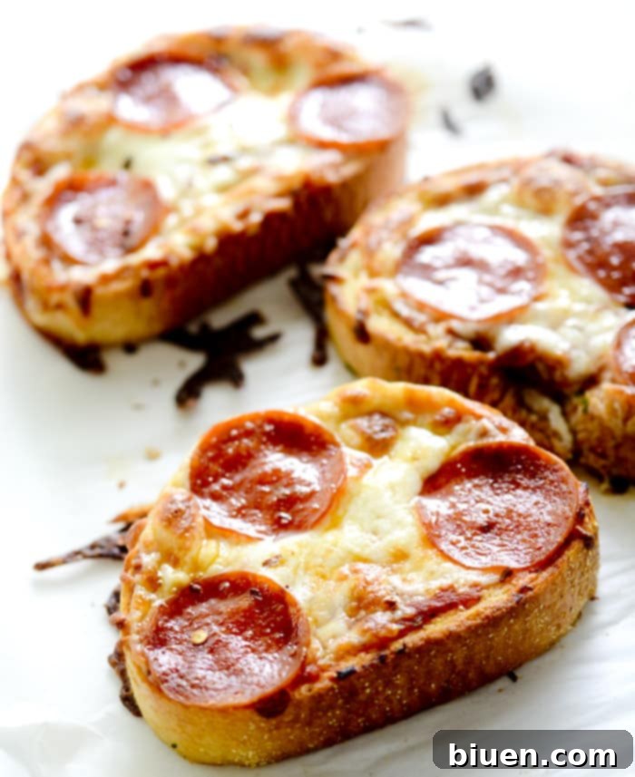 Texas Toast Garlic Bread Pizza - a quick and easy homemade pizza alternative using Texas Toast as the base, perfect for family fun.