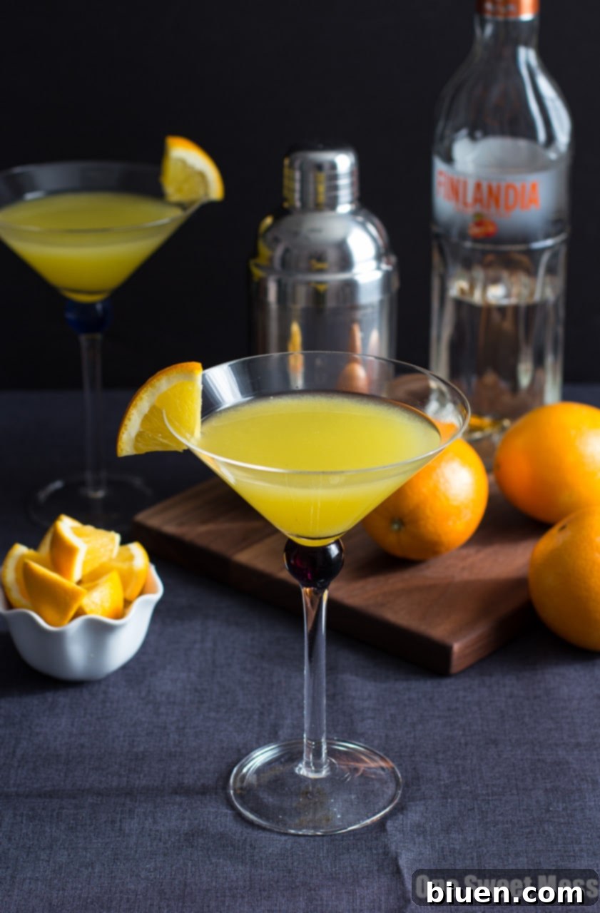 Vanilla Tangerine Martini {By the Pitcher}