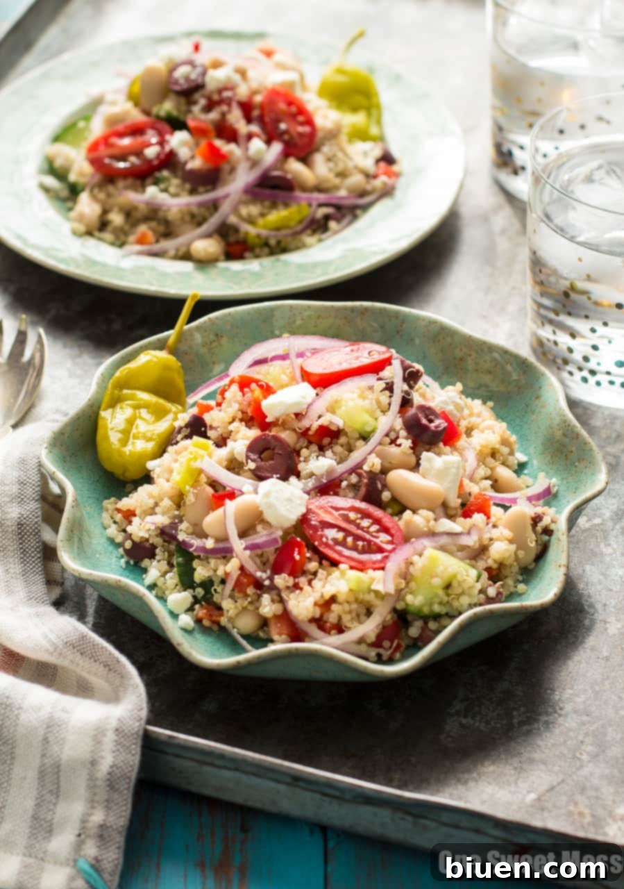 Greek Quinoa Salad - Naturally Gluten-Free and Vegetarian, ideal for meal prep